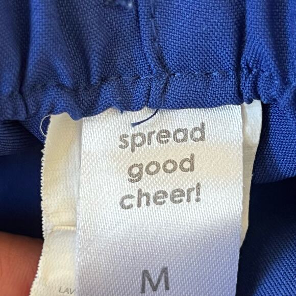 Wonder Wink women’s cobalt blue scrub set. Top L and pants M - Picture 15 of 15